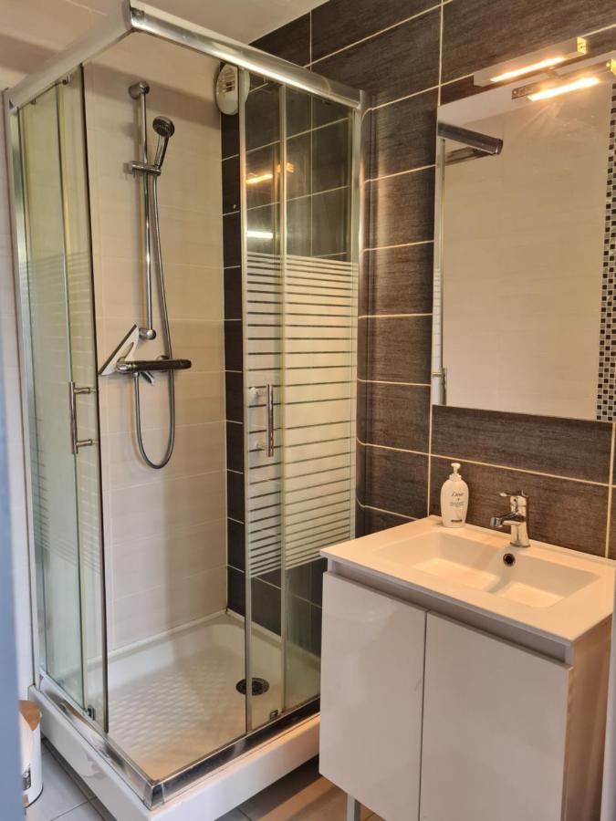 Le Petit Charmeur, Parking, Wifi, Gare Apartamento Flers  Exterior foto