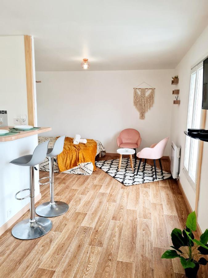 Le Petit Charmeur, Parking, Wifi, Gare Apartamento Flers  Exterior foto